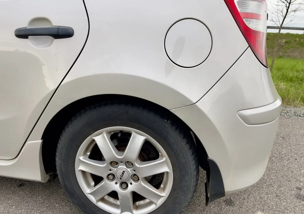 Hyundai I30 cena 14700 przebieg: 234000, rok produkcji 2010 z Elbląg małe 326